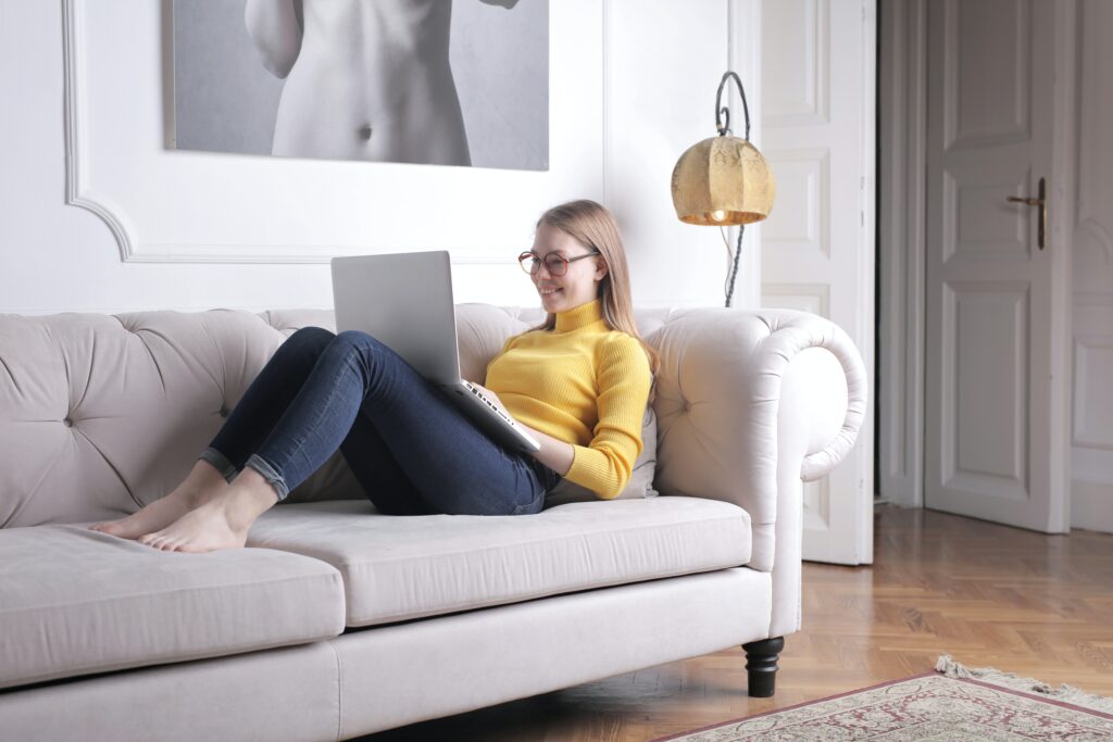 5 dicas para escolher o melhor tecido para o seu sofá